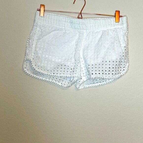 Lilly Pulitzer white eyelet lace shorts‎ - Picture 1 of 4